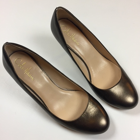 Cole Haan Nike Air Pumps - Picture 3 of 8